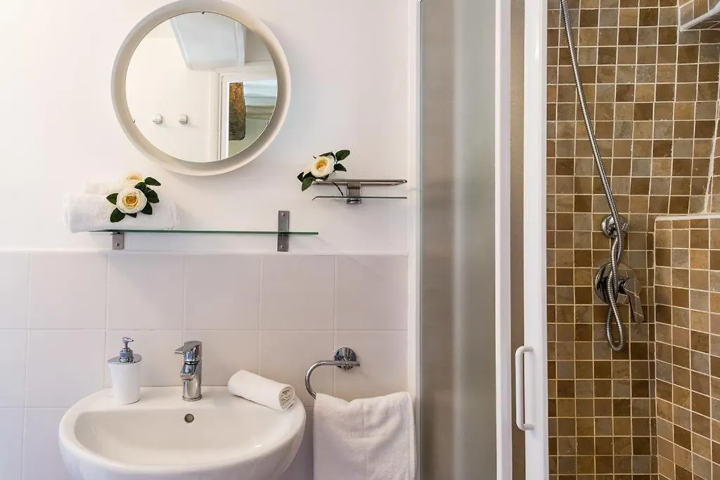 Lyon Apartment Anfiteatro Square, Lucca 0*,  Italy