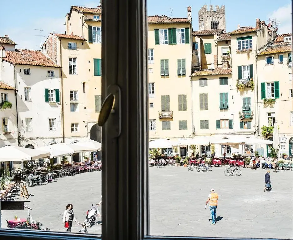 Lyon Apartment Anfiteatro Square, Lucca